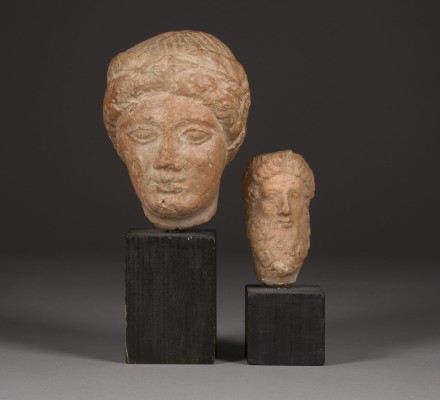 Picture ZWEI ANTIKE FIGUREN: KOPF DES SERAPIS / KOPF EINES JÜNGLINGS