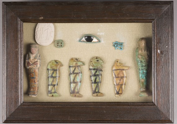 Picture KONVOLUT VON 10 ÄGPYTISCHEN FIGUREN: MUMIENSCHMUCK UND USCHEBTI