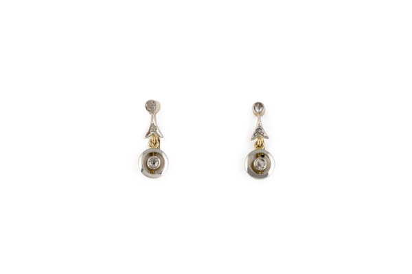 Bild FEINE OHR HÄNGER