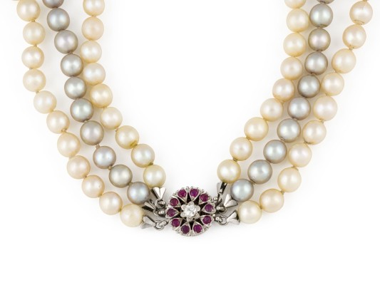 Bild 3-STRÄNGIGES PERLEN COLLIER