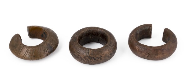 Picture DREI MASSIVE AFRIKANISCHE ARMREIFEN