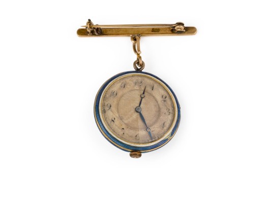 Auktion 155<br>GUILLOCHIERTE BROSCHEN UHR