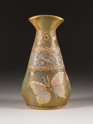 Picture SELTENE-VASE 'PAPILLONS ET FLEURONS'