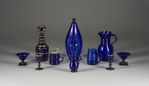 Picture SAMMLUNG VON ZEHN GLASOBJEKTEN