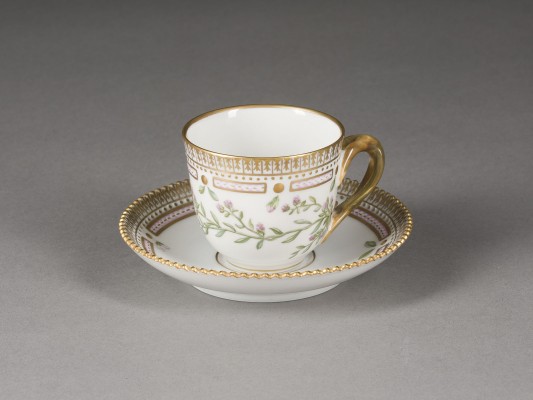 Auktion 155<br>SALZGEFÄSS 'FLORA DANICA'