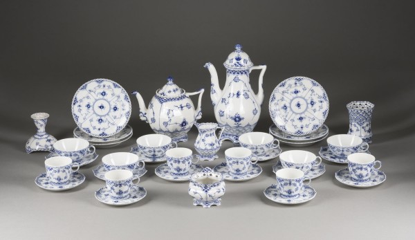 Bild 36-TEILIGES KAFFEE-/TEESERVICE 'MUSSELMALET-VOLLSPITZE'