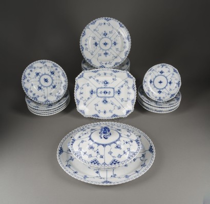 Bild 22-TEILIGES SPEISESERVICE 'MUSSELMALET - VOLLSPITZE'