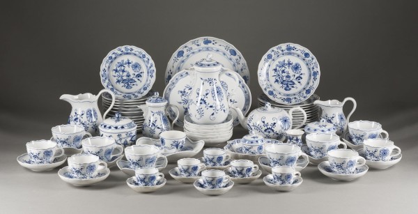 Bild 76-TEILIGES FRÜHSTÜCKSSERVICE 'ZWIEBELMUSTER'