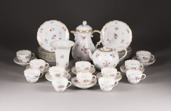 Bild 35-TEILIGES KAFFEE-/TEESERVICE 'STREUBLUMEN UND INSEKTEN'