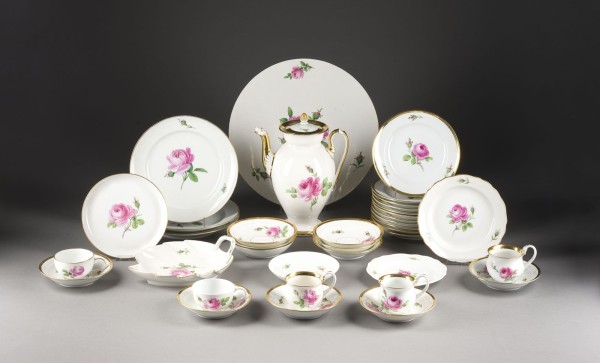 Bild 37-TEILIGES KAFFEE-RESTSERVICE 'ROTE ROSE'