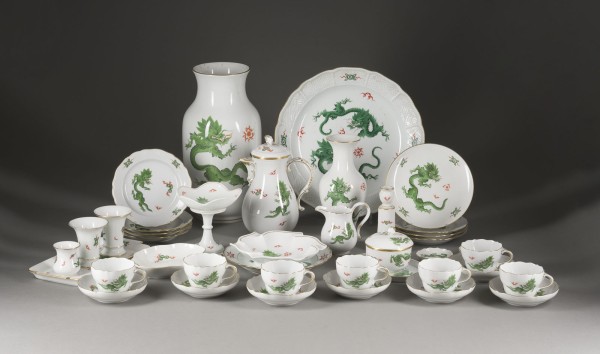 Bild 40-TEILIGES KAFFEESERVICE 'GRÜNER MING-DRACHE'