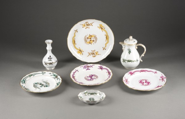 Bild SIEBENTEILIGES KONVOLUT 'HOFDRACHE-BUNT'