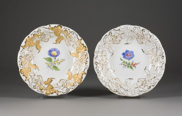 Bild ZWEI PRUNKSCHALEN MIT BLUMENMALEREI