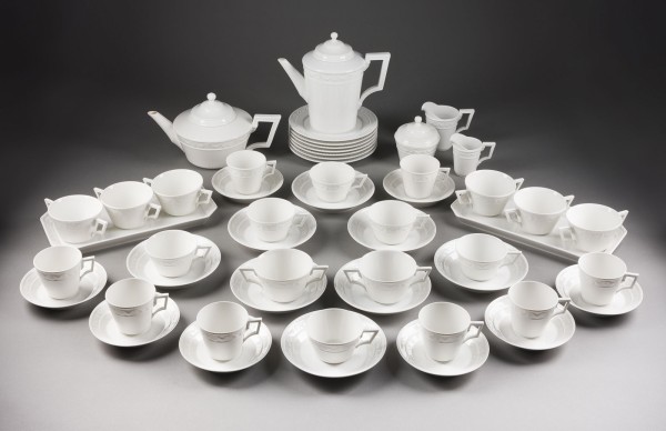 Auction 155<br>87-TEILIGES SPEISE-, TEE- UND KAFFEESERVICE 'KURLAND'