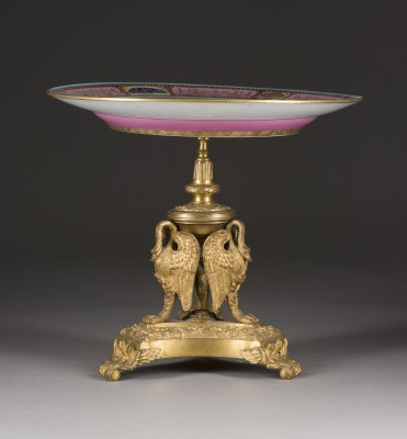 Auction 155<br>TAFELAUFSATZ MIT HAFENSZENEN