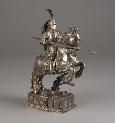 Auktion 155<br>SILBERFIGUR EINES TURNIERRITTERS ZU PFERD