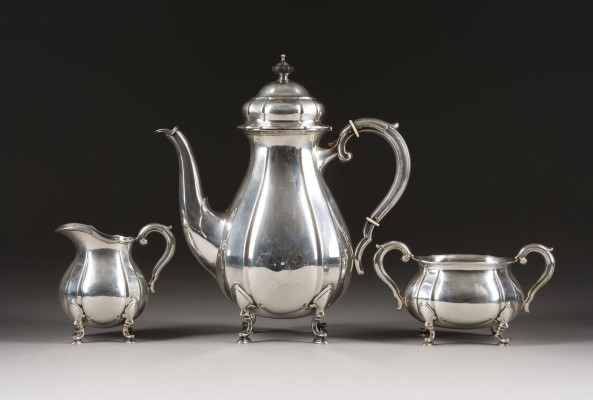 Bild DREITEILIGES KAFFEE-KERNSTÜCK