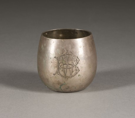 Auction 155<br>BECHER MIT KRÖNUNGSTALER