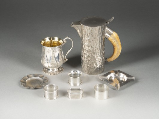 Bild SAMMLUNG VON SIEBEN SILBEROBJEKTEN