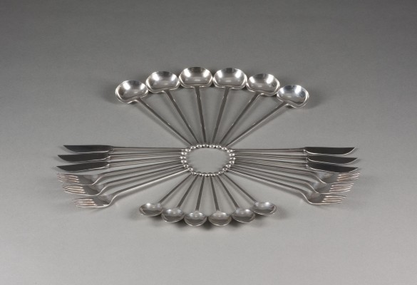 Auction 155<br>24-SILBERBESTECK '86'