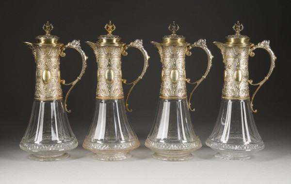 Bild VIER SILBERMONTIERTE HISTORISMUS-KARAFFEN