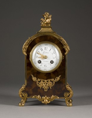 Auktion 155<br>TISCHUHR