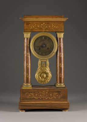 Auktion 155<br>SPÄTBIEDERMEIER-PORTALUHR