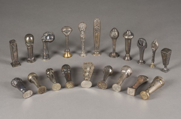 Bild KONVOLUT AUS 20 PETSCHAFTEN