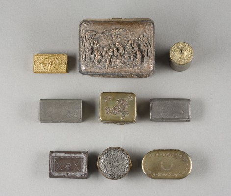 Bild KONVOLUT AUS 9 METALLDOSEN