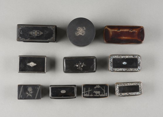 Bild KONVOLUT AUS 10 LACKDOSEN