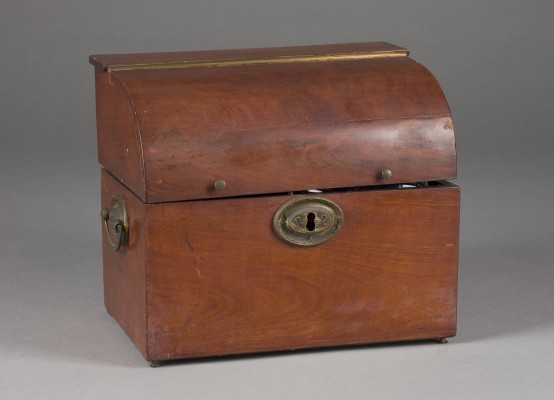 Auction 155<br>REISEBAR - CAVE A LIQUEUR *