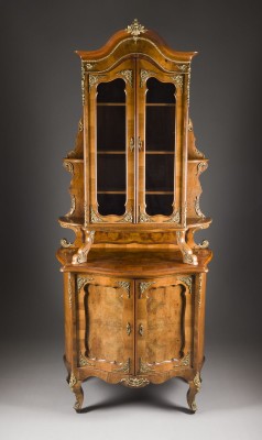 Picture BAROCKER ETAGEREN-VITRINENSCHRANK