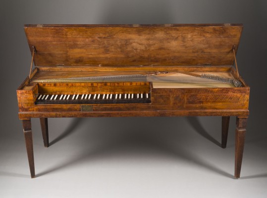 Auktion 155<br>HOCHBEDEUTENDES UND ÜBERAUS SELTENES MUSEALES TAFELKLAVIER 'MATTHIAS CHRISTIAN BAUMANN'