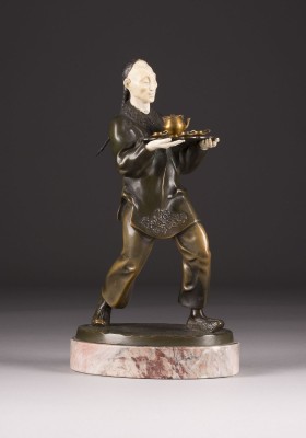 Picture 'CHINESE MIT TABLETT'*