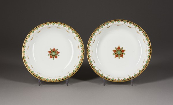 Picture ZWEI SCHALEN AUS DEM SERVICE DES GROßFÜRSTEN KONSTANTIN NIKOLAJEWITSCH