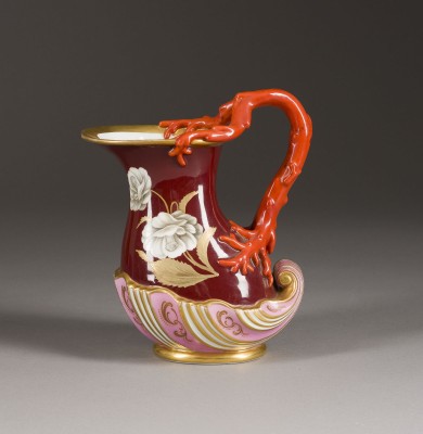 Bild ROTE MILCHKANNE MIT KORALLENGRIFF