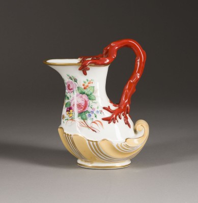 Bild MILCHKANNE MIT KORALLENGRIFF