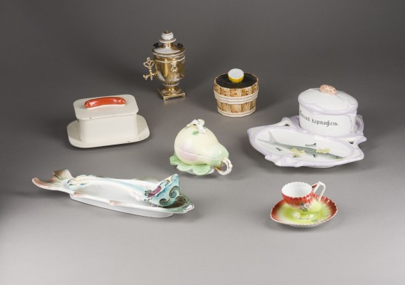 Bild SAMMLUNG VON ZEHN TROMPE L'OEIL SERVICE TEILEN