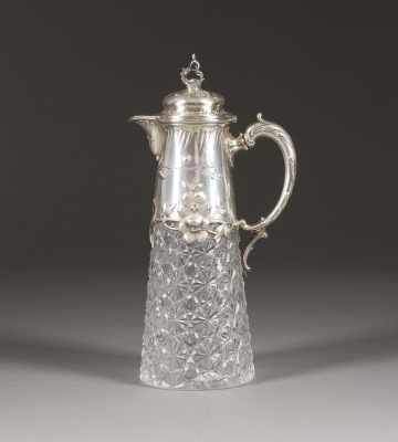 Bild SCHENKKANNE MIT BLUMENDEKOR UND GRAVURMONOGRAMM