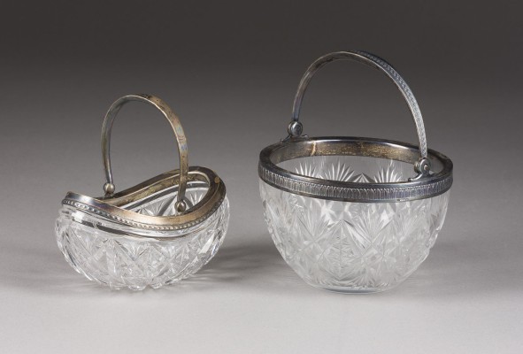 Bild ZWEI HENKELSCHALEN MIT SILBER-MONTIERUNG