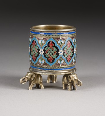 Picture FEINER CLOISONNÉ-EMAIL-BECHER AUF ELEFANTENFÜßEN