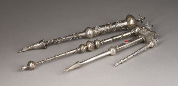 Bild VIER TORA-ZEIGER