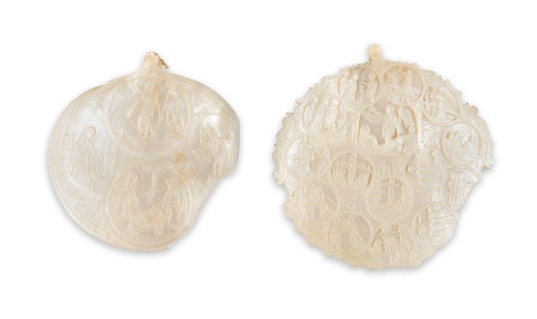 Bild ZWEI PERLMUTT-SCHNITZEREIEN MIT HOCHFESTEN UND DER PASSION CHRISTI