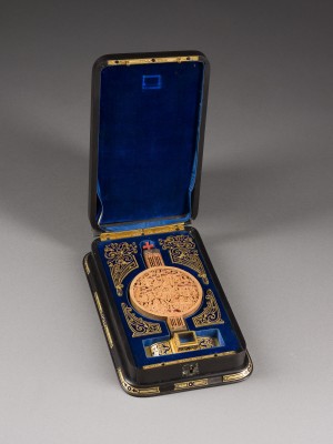 Auktion 156<br>SEHR FEINES MEDAILLON MIT HOCHFESTEN DES ORTHODOXEN KIRCHENJAHRES IM ORIGINAL-ETUI