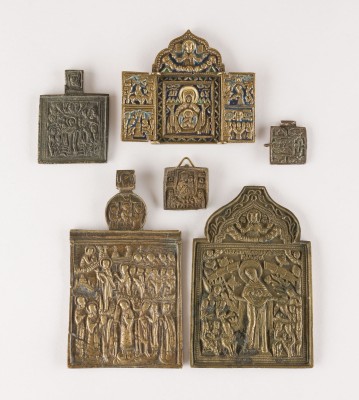 Bild SAMMLUNG VON SECHS BRONZE-IKONEN MIT DARSTELLUNGEN DER GOTTESMUTTER