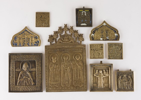 Bild SAMMLUNG VON ZEHN BRONZE-IKONEN: DEESIS, AUSGEWÄHLTE HEILIGE SOWIE FESTTAGE