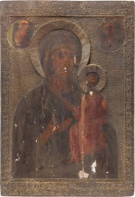 Auktion 156<br>MONUMENTALE UND SEHR FEINE IKONE MIT DER GOTTESMUTTER VON SMOLENSK (SMOLENSKAJA) MIT RIZA AUS EINER KIRCHEN-IKONOSTASE
