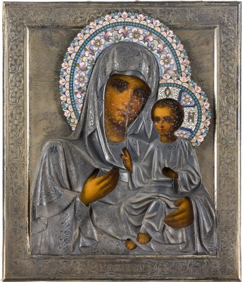 Auction 156<br>SEHR FEINE IKONE MIT DER GOTTESMUTTER 'IWERSKAJA' MIT CLOISONNÉ-EMAIL-OKLAD