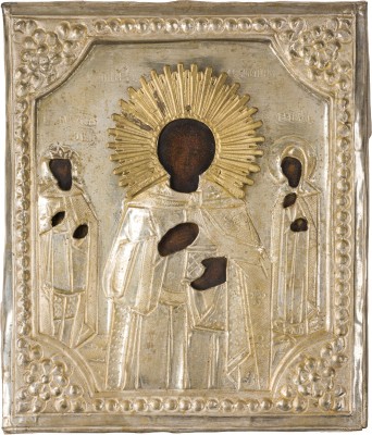 Bild KLEINE IKONE MIT DEM HEILIGEN PANTELEIMON FLANKIERT VON DEN HEILIGEN ALEXANDER NEWSKI UND LUBOW MIT OKLAD