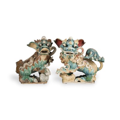 Bild EIN PAAR SHIWAN-WARE-FIGUREN VON WÄCHTERLÖWEN